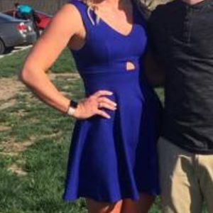 Simple royal blue Altrd State dress